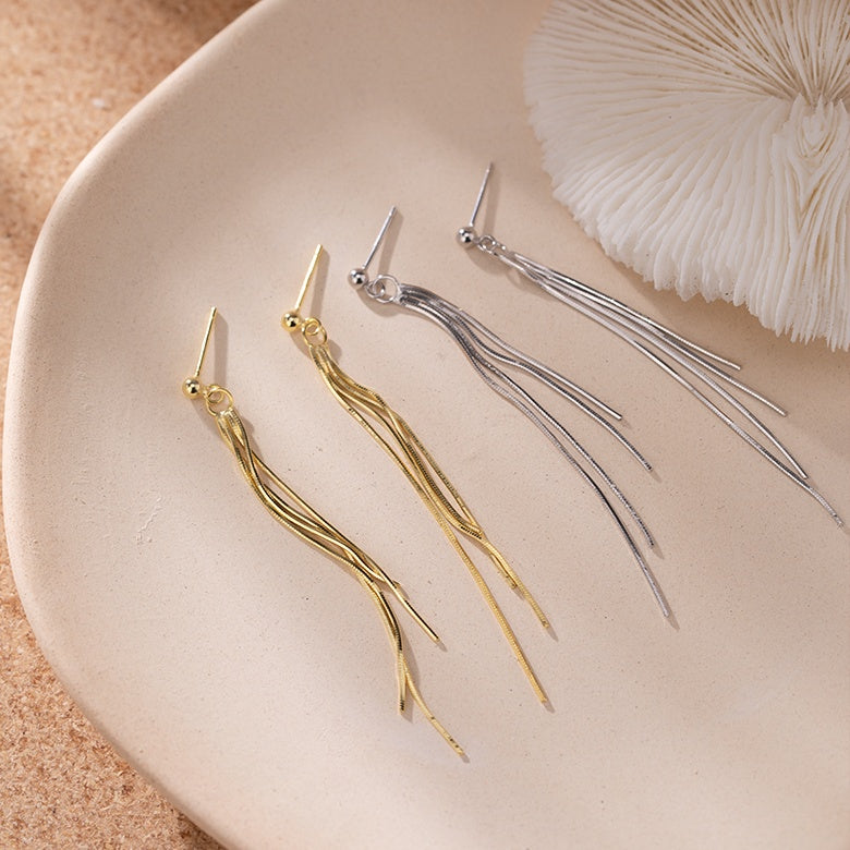 Lily Pendientes largos con borlas en plata de ley 925